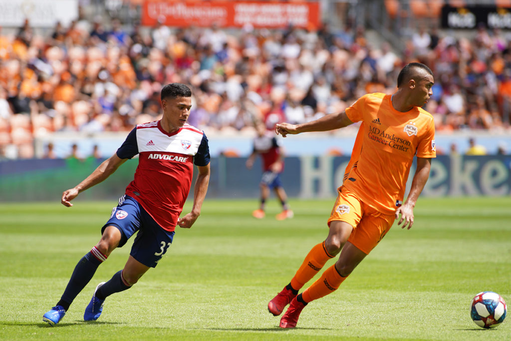 Mauro Manotas vs FC Dallas